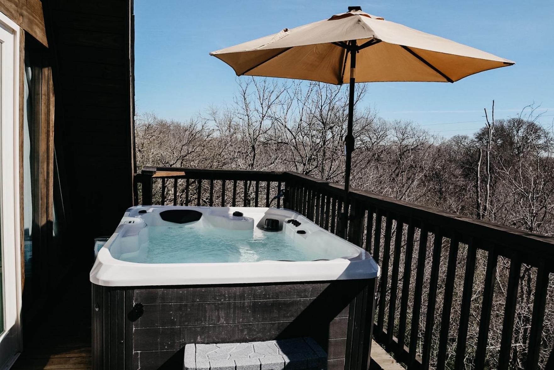 Willa Dean'S Den: Private Deck W/ Jacuzzi And A View New Braunfels Zewnętrze zdjęcie